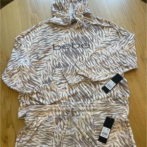 NWT Bebe lounge set!